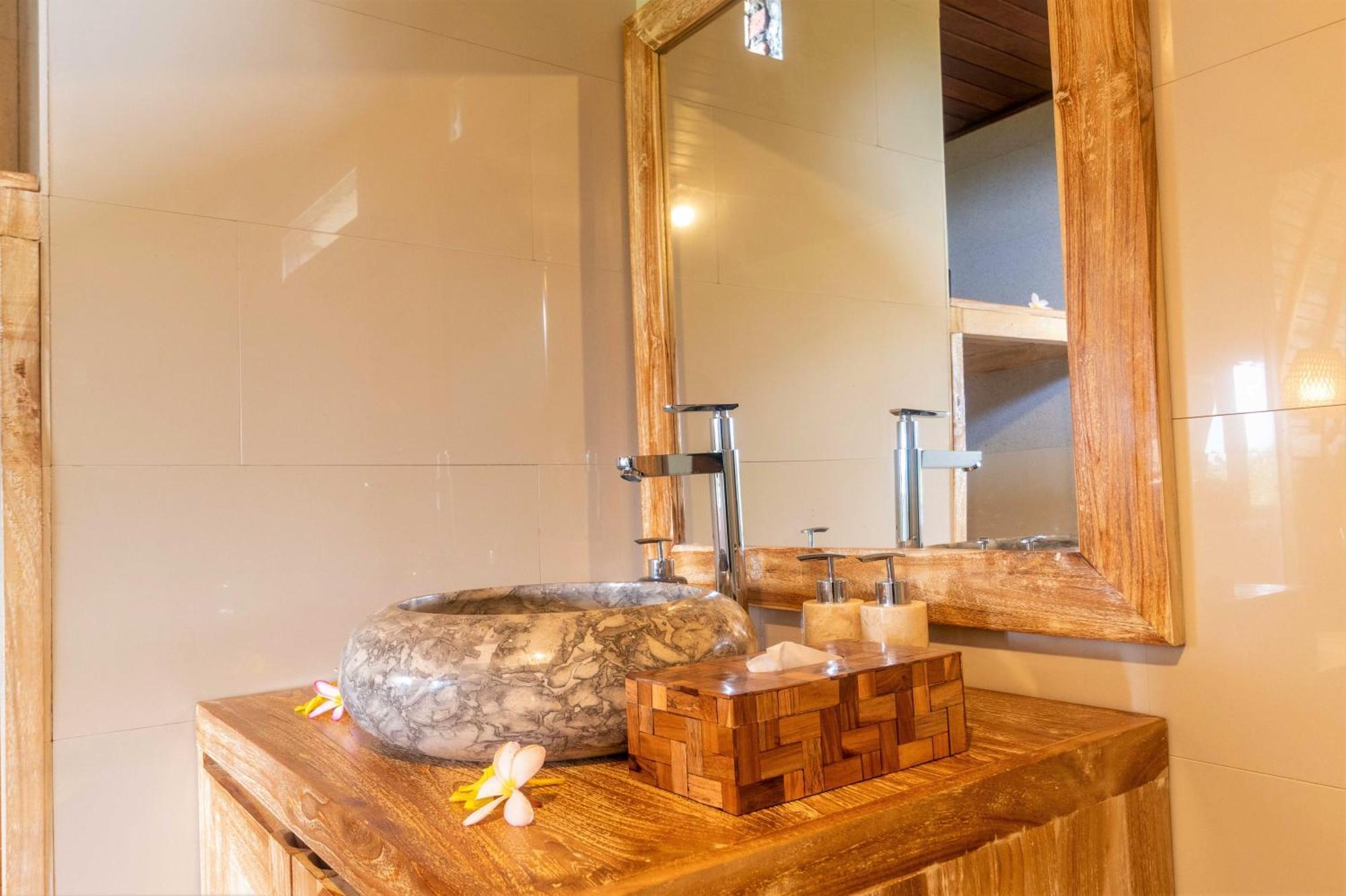 Alamgangga Villas Tirta Gangga Karangasem 部屋 写真